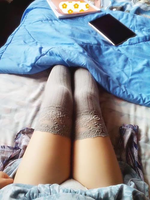 【晒】高筒袜_来自MiuMiu~的自拍私房照分享