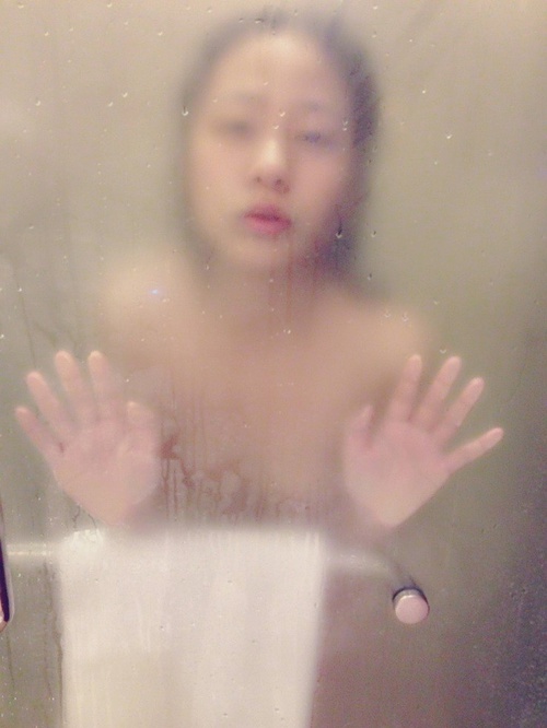 【晒背！！！】  演变成了浴照的节奏么？  - -  加一张(图3)_来自灭绝师太的自拍私房照分享