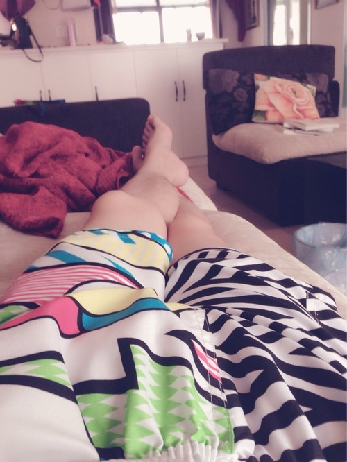 【晒腿】无聊的躺在沙发上_来自Pinkman的自拍私房照分享