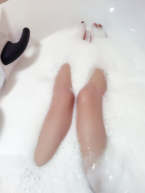 【晒】白白的、滑滑的❤️_来自我笑起来最漂亮的自拍私房照分享