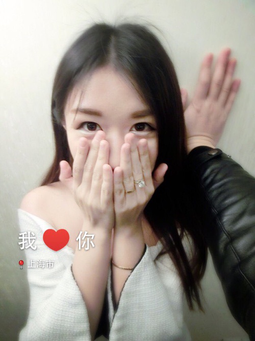 【晒】传说中的壁咚❗️???_来自我笑起来最漂亮的自拍私房照分享