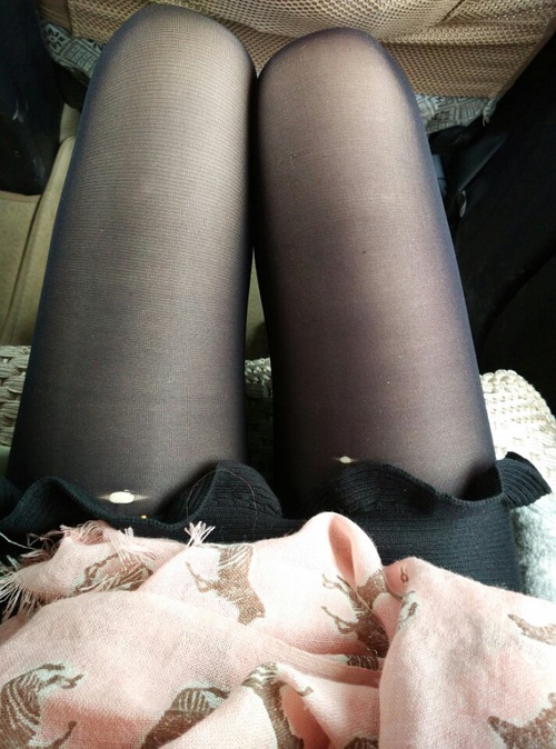 《晒》腿与黑丝_来自Miumiu的自拍私房照分享
