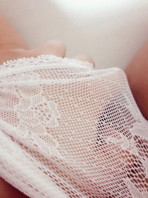 【晒】新买了一套白色内衣 夏天穿很舒服(图2)_来自嘀嗒的自拍私房照分享