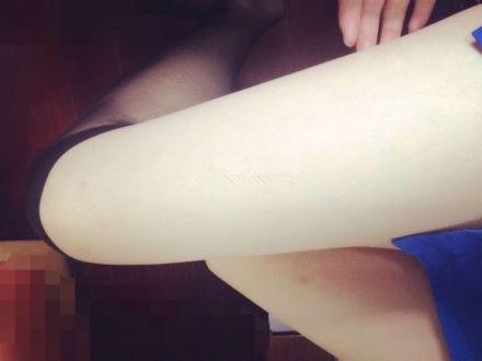 【晒】姐姐晒腿，喜欢么_来自昕昕的自拍私房照分享