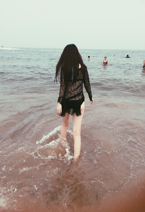 好热，想去海边lznv_来自lily的自拍私房照分享