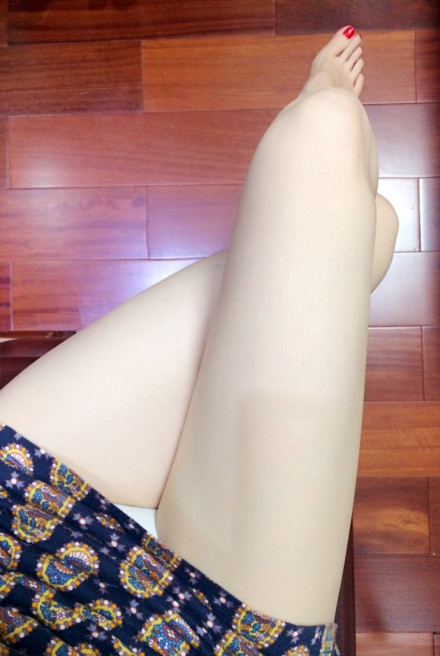 晒我的大长腿吧，新买的裙子_来自昕昕的自拍私房照分享